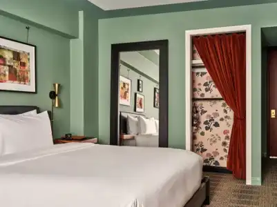 Romer Hell's Kitchen - 53