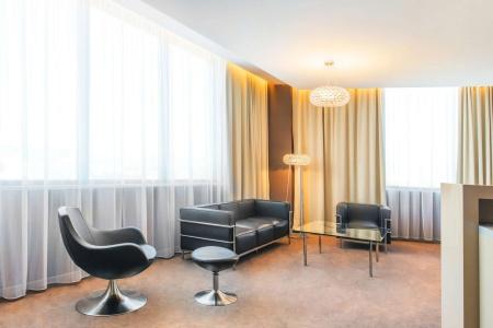 NH Bratislava Gate One - 86