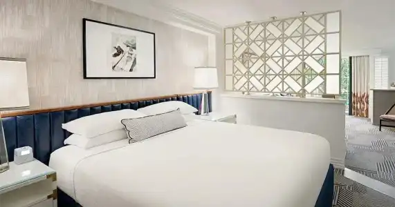 Le Parc at Melrose - 6