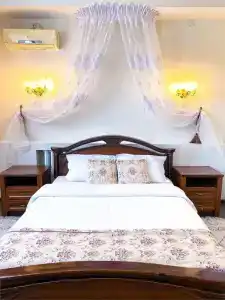 на Набережной - 128