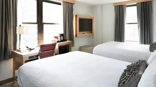 Saint Clair- Magnificent Mile - 42