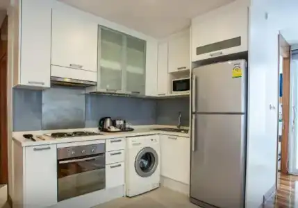 Adelphi Grande Sukhumvit - 40