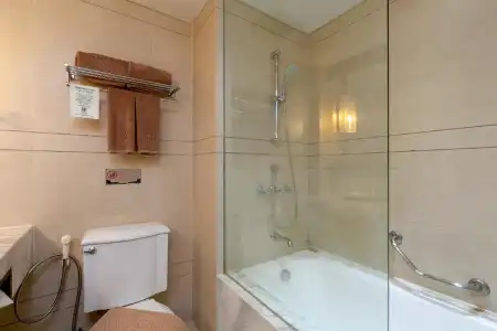 Sawaddi Patong Resort & Spa by Tolani - 55