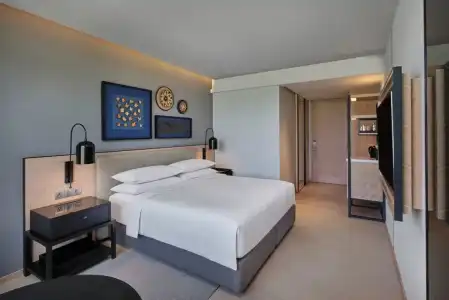 Four Points by Sheraton Phuket Patong Beach Resort - 32