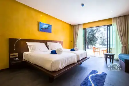 Coriacea Beachfront Boutique Phuket Resort - 37