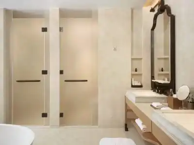 Dusit Thani Bangkok - 13