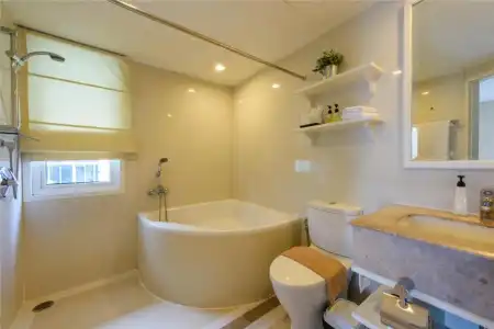 Sabai Sathorn Service Apartment - 16