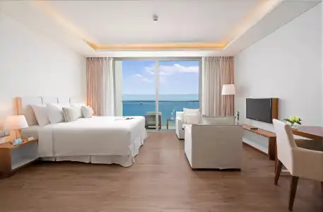 A La Carte Da Nang Beach - 70