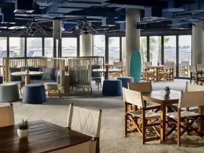 Movenpick Resort Al Marjan Island - 39