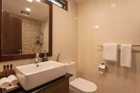 The Somerset - 39