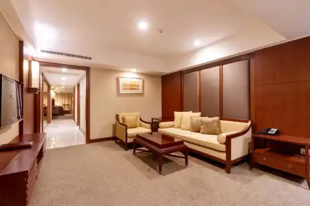 Dusit Thani - SHA Extra Plus - 90