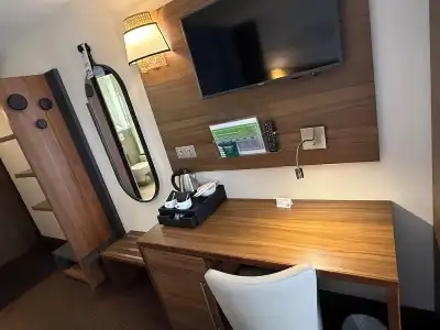 Holiday Inn Paris - Montmartre by IHG - 12