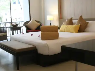 Sawaddi Patong Resort & Spa by Tolani - 70