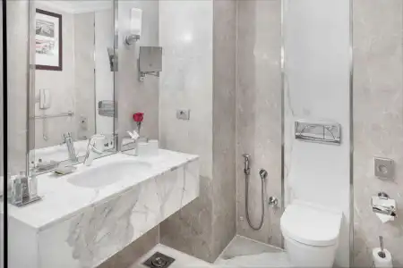Hilton Alexandria Corniche - 54