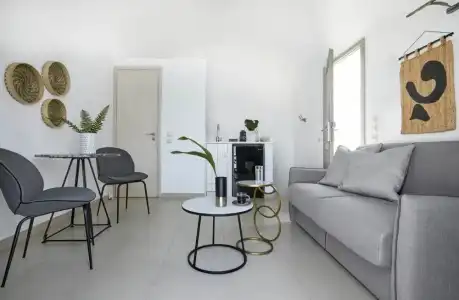 Petit Palace - 121