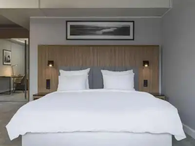 Radisson Blu, - 62