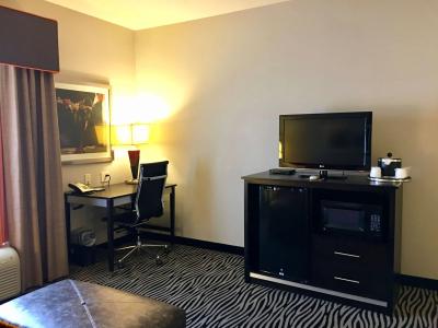 Hampton Inn & Suites Tulsa/Central - 43