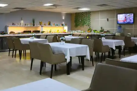 Grand Zara - 13