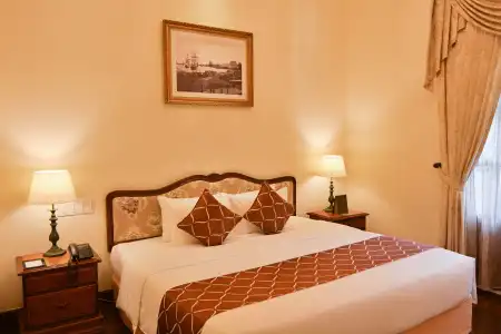 Grand Saigon - 100