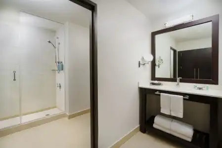 Courtyard by Marriott New York Manhattan/Times Square - 61