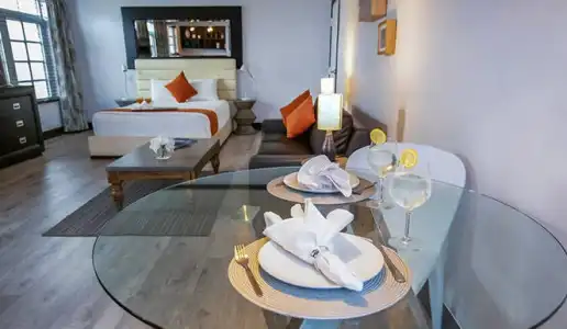 Lincoln Arms Suites - 32