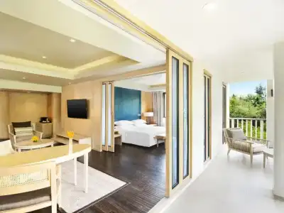 Dusit Thani Krabi Beach Resort - 7