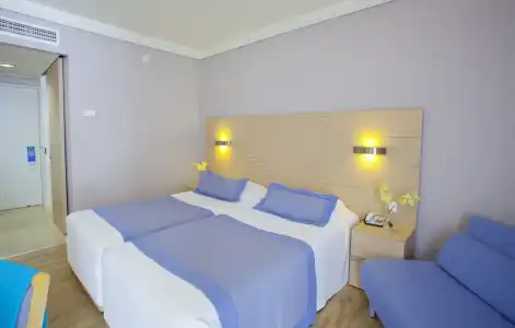 Louis Ledra Beach - 4