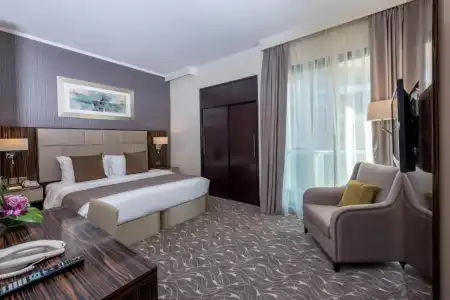 Hawthorn Suites by Wyndham Center - 68
