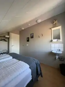 Sauðanes Guesthouse - 11