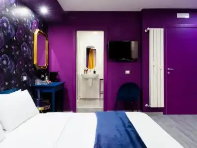 Cest La Vie Suites - 29