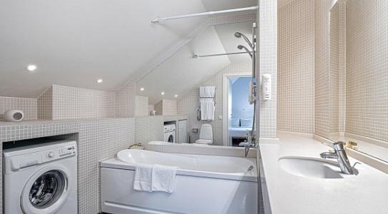 БИЗНЕС-ОТЕЛЬ РОССО РИВА - 128