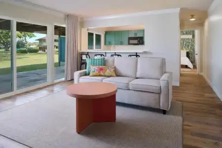 Royal Lahaina Resort & Bungalows - 13