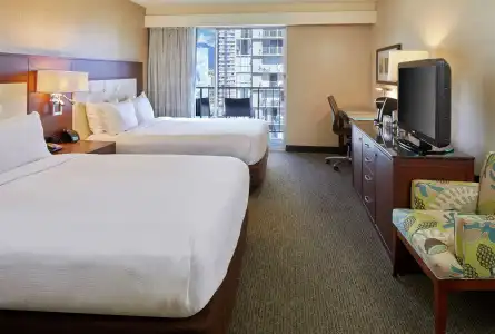 DoubleTree by Hilton Alana - Waikiki Beach - 39