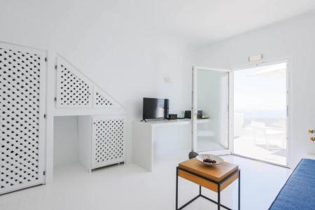 Aeifos Boutique - 104