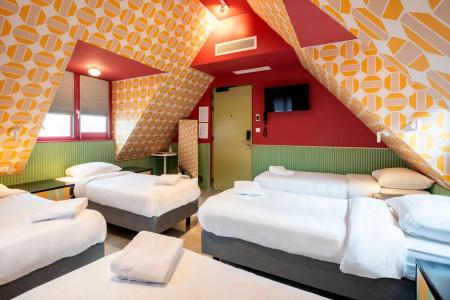 Tourist Inn - 51