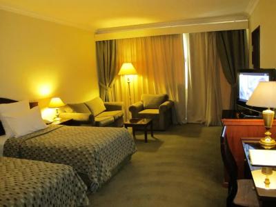 Boudl - Grand Pyramids - 31