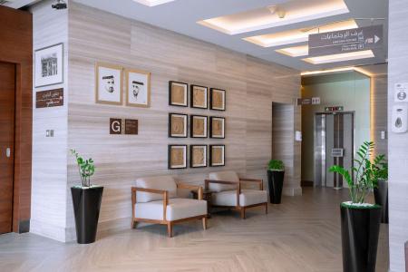 Hilton Garden Inn Dubai Al Muraqabat - Deira - 24
