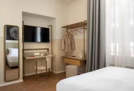 Cosmopolita Rome Colosseum, Tapestry Collection by Hilton - 46