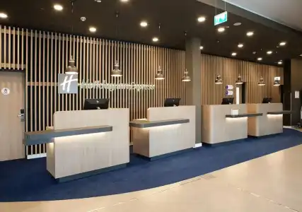 Holiday Inn Express Düsseldorf Airport by IHG - 1