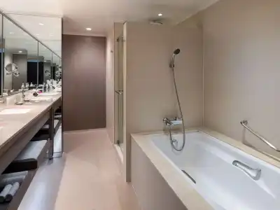 Crowne Plaza BANGKOK LUMPINI PARK by IHG - 55