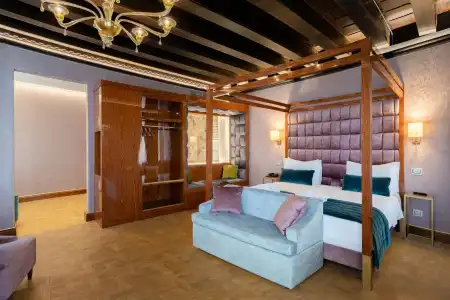 Dona Palace - 135
