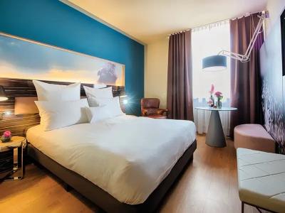 NYX Mannheim by Leonardos - 50