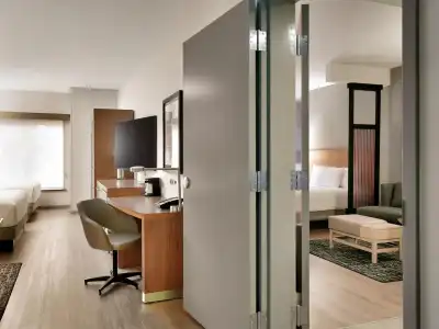 Hyatt Place at Anaheim Resort/Convention Center - 36