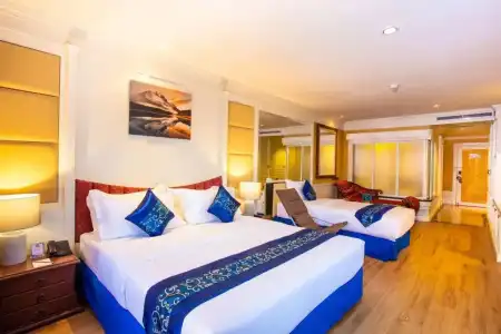 Floral Dolphin Circle Pattaya - 61