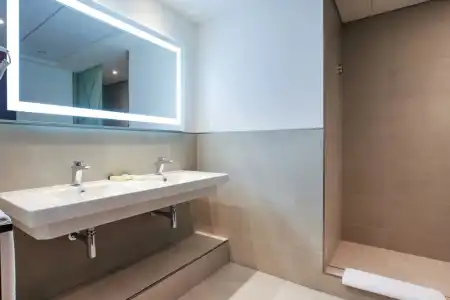 Arcadia Apartments - 32