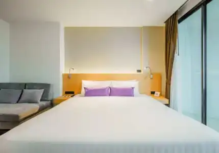 The Lunar Patong - 25
