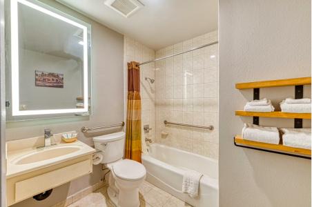La Mirage Inn - Hollywood - 36
