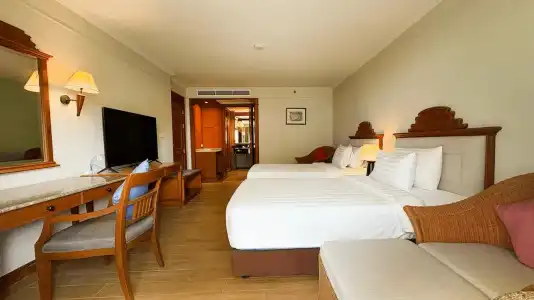 Amora Beach Resort Phuket - 84
