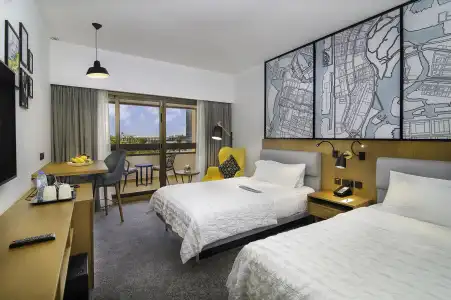 Le Meridien Abu Dhabi - 8