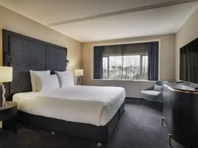 Pullman Auckland & Apartments - 52